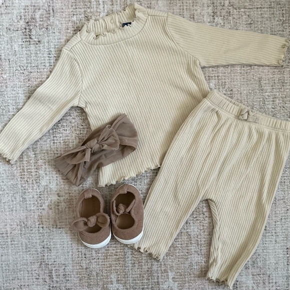 Old Navy Matching Sets Infant Girls Two Piece Set Poshmark